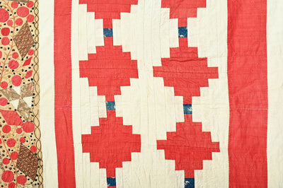 Log Cabin Quilt with Abstract Center