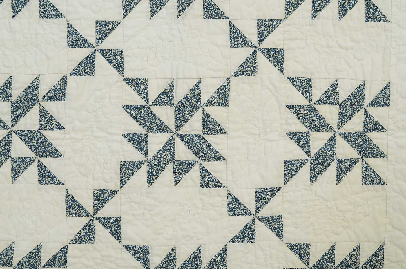 pinwheels-crib-quilt-1387516-detail-4