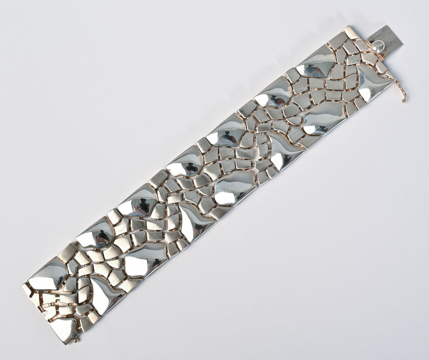 Tane Wide Silver "Crackle " Bracelet