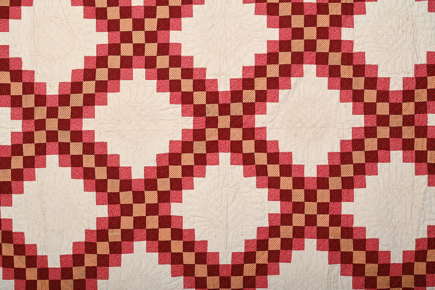 Irish Chain Quilt with Chain Border