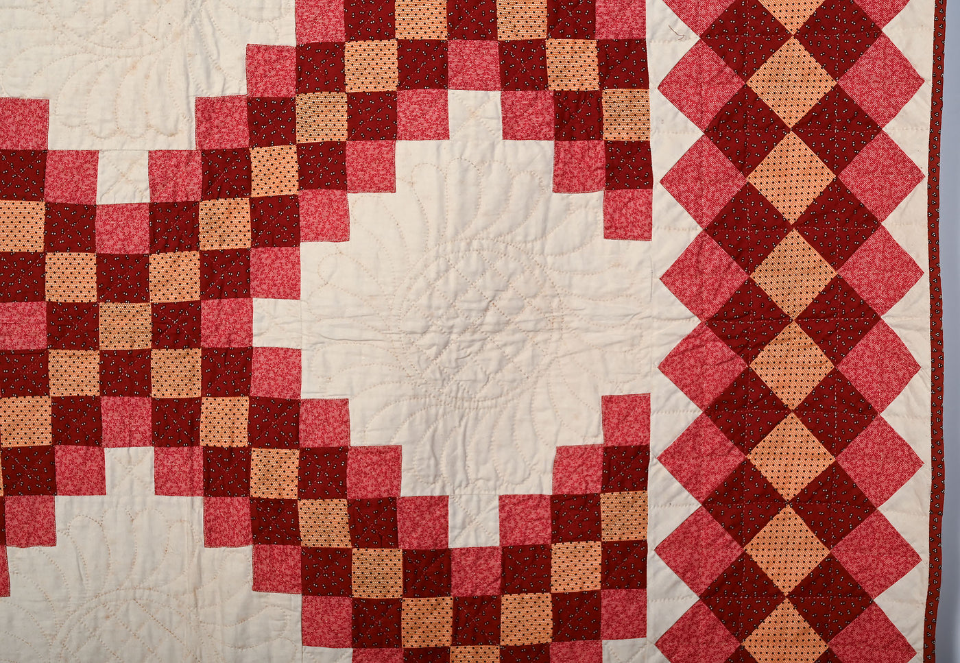 Irish Chain Quilt with Chain Border