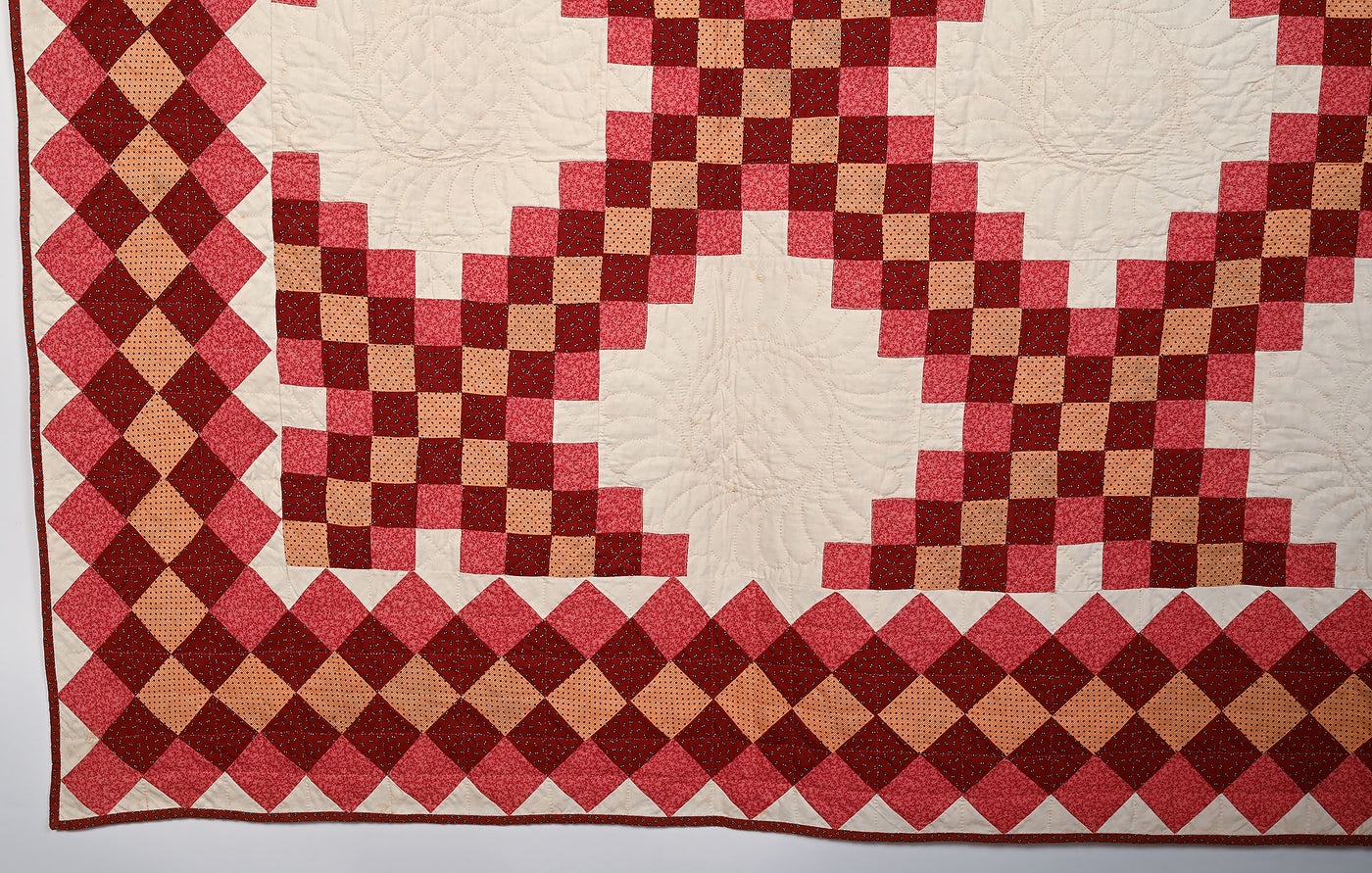 Irish Chain Quilt with Chain Border