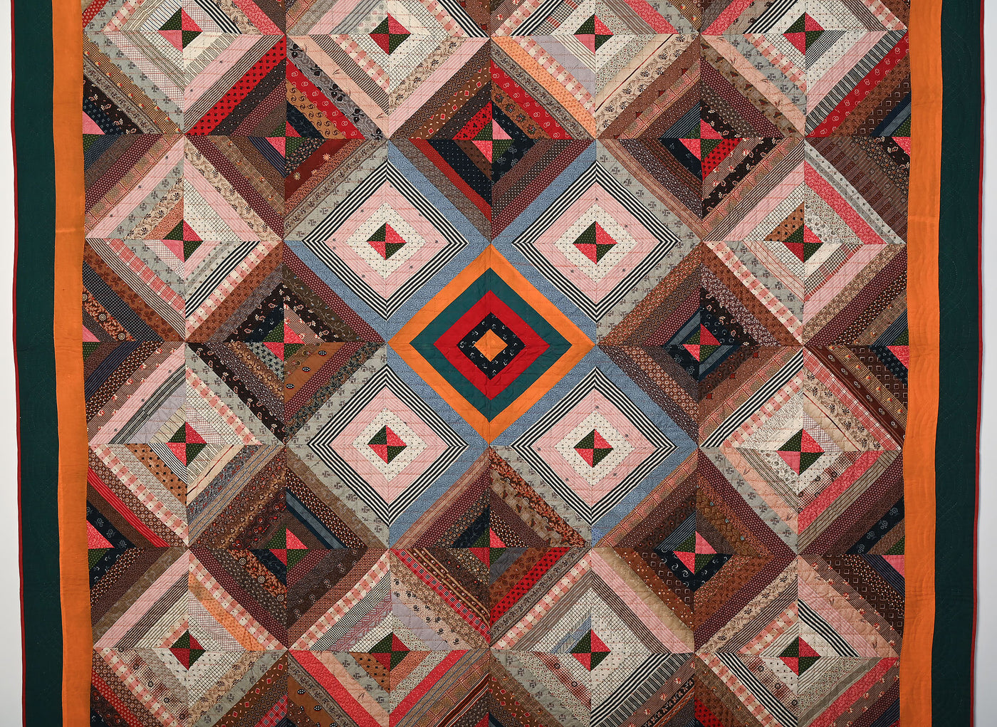 Diamonds Log Cabin Quilt