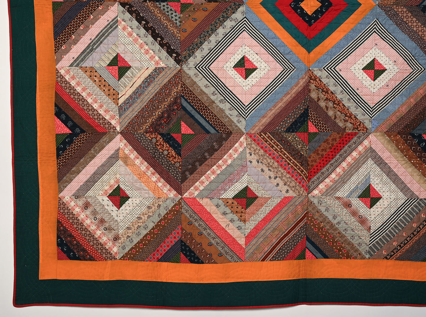 Diamonds Log Cabin Quilt