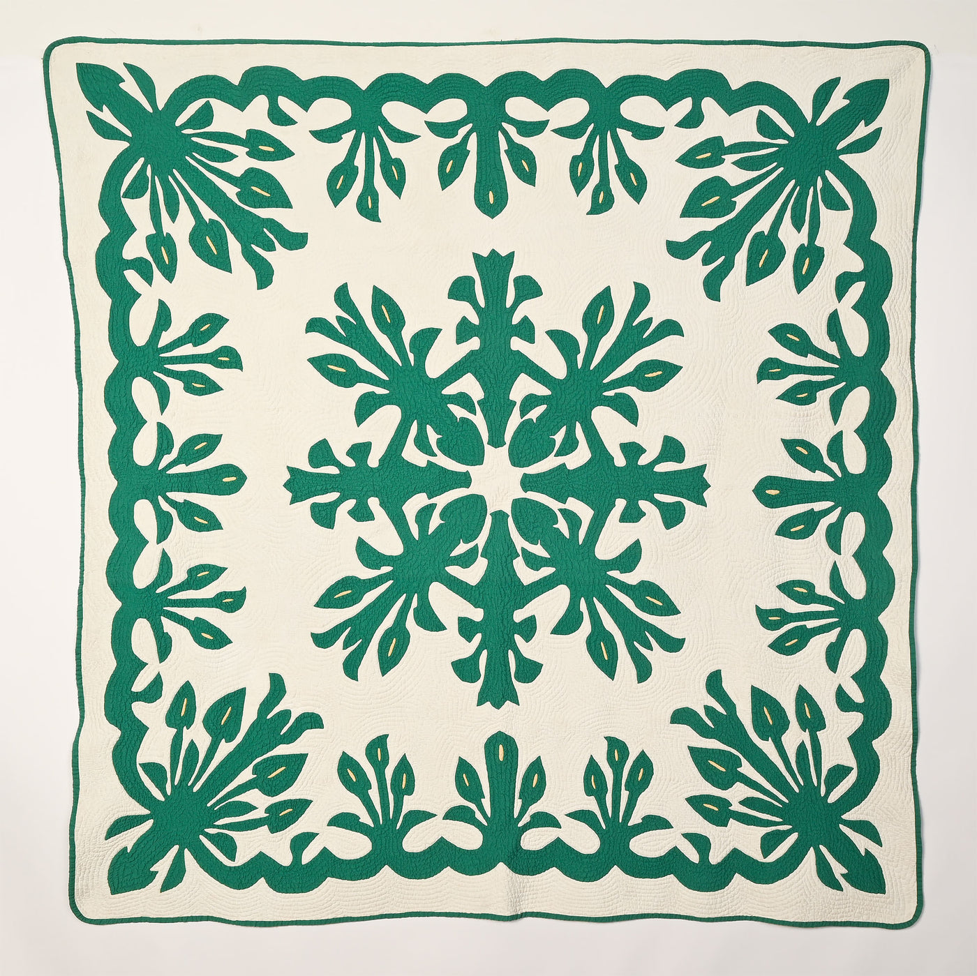 Hawaiian Applique Quilt