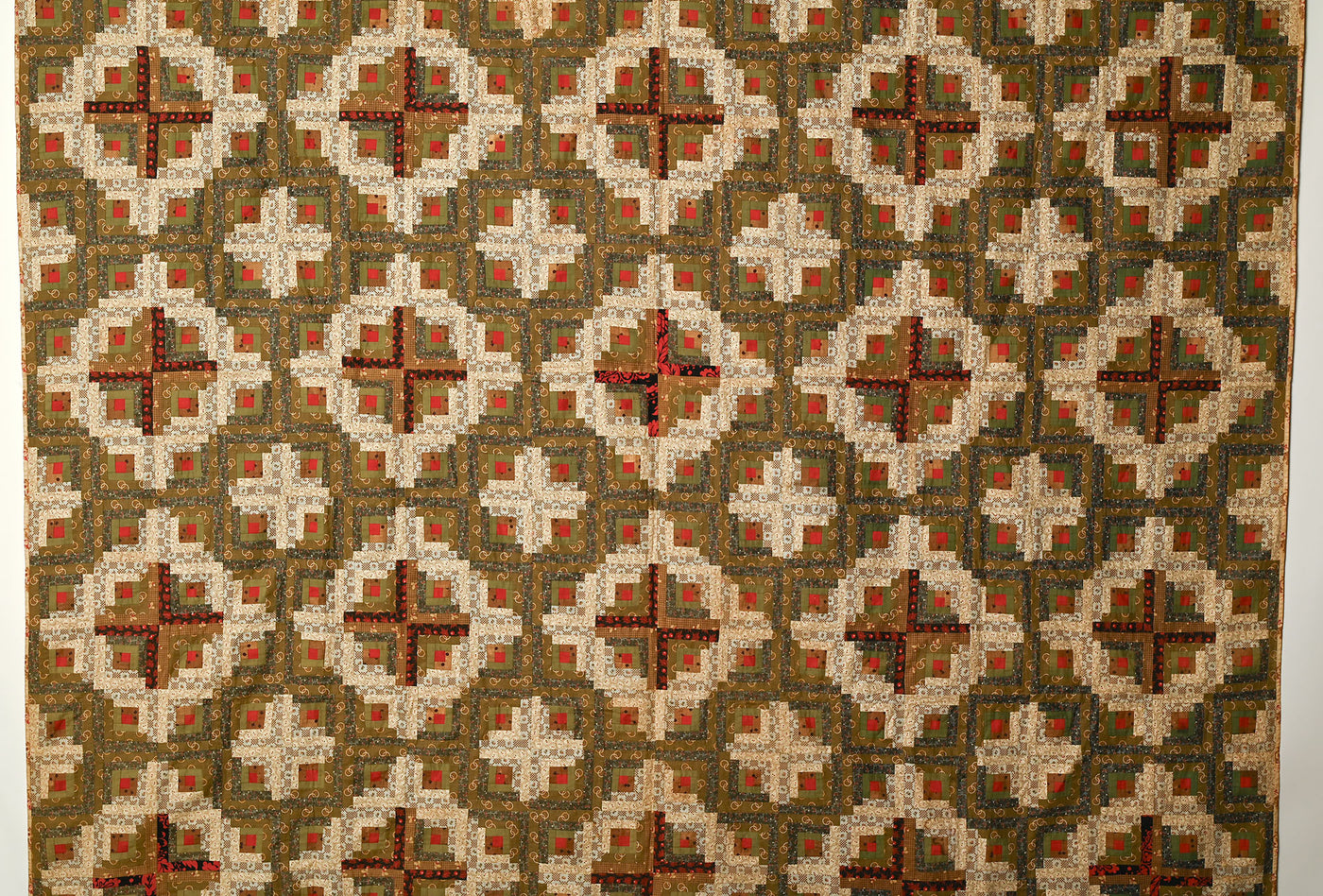 Light and Dark Log Cabin Quilt