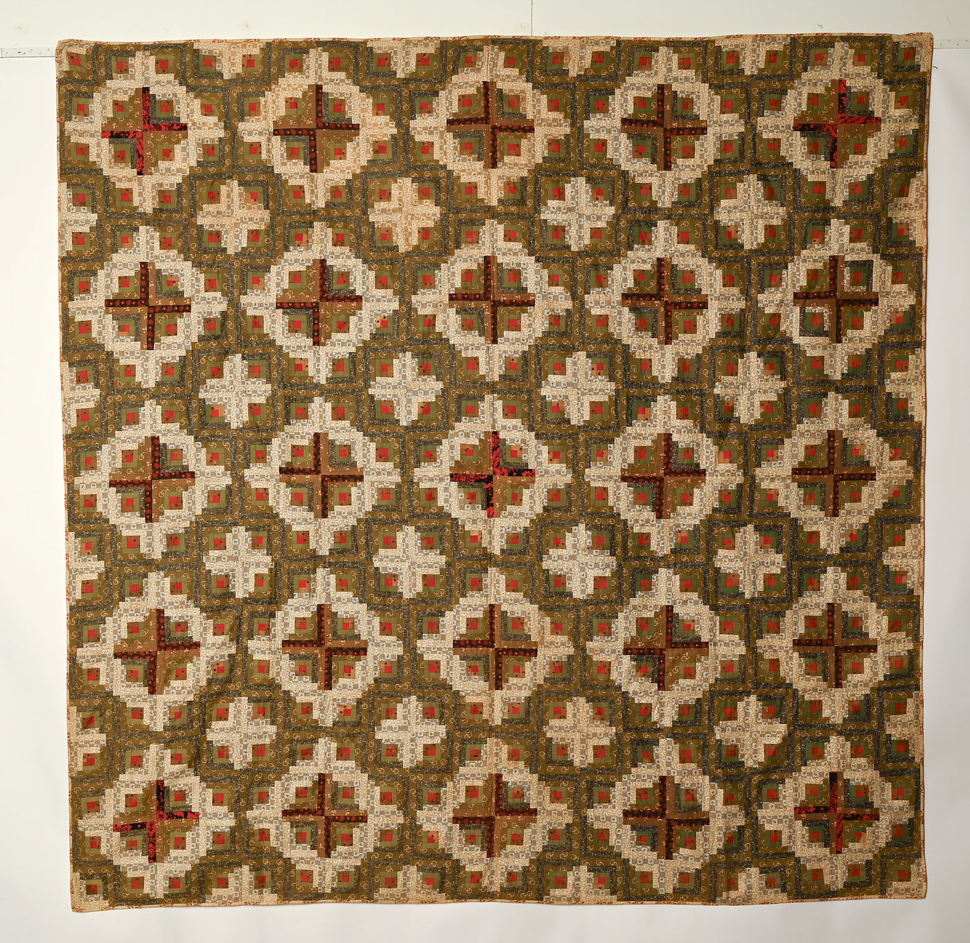 Light and Dark Log Cabin Quilt