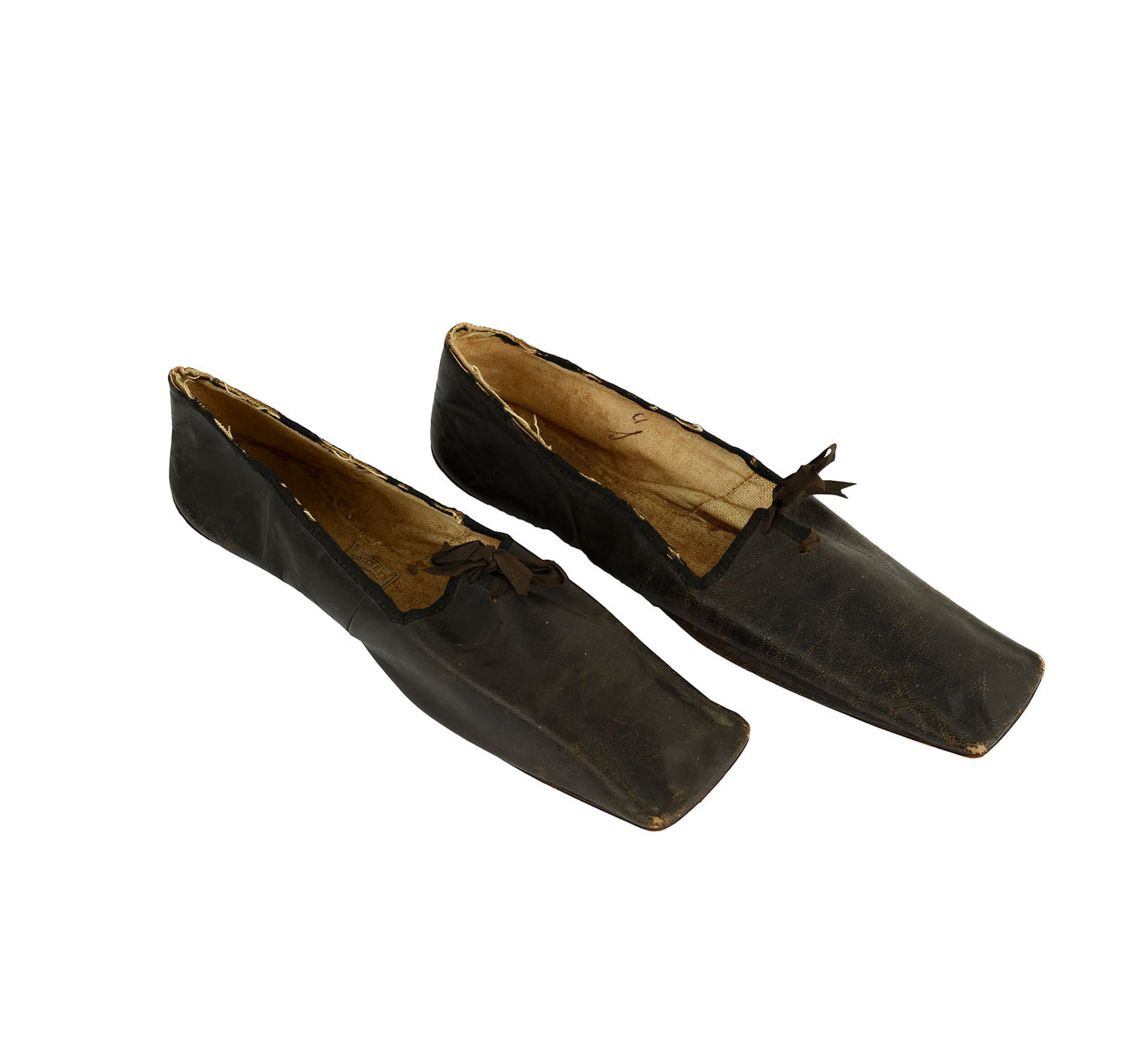 1387392-mid-19th-century-leather-shoes-with-label_77ce8cd7-3a8e-4f4b-8cfb-891fab43011f