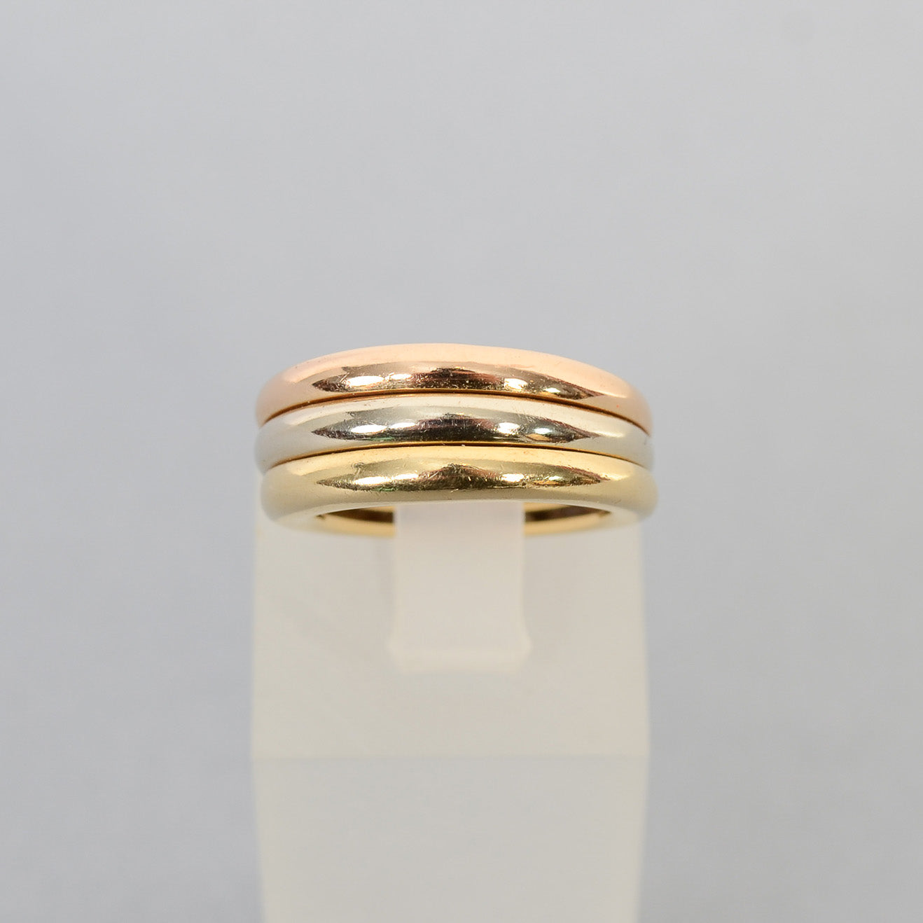 1413892-cartier-gold-stacked-ring-front