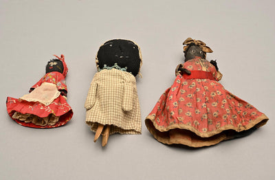 1450543-three-20th-century-clothes-pin-dolls-2