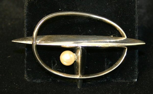 antonio-pineda-sterling-with-pearls-earrings-and-brooch-506627-2