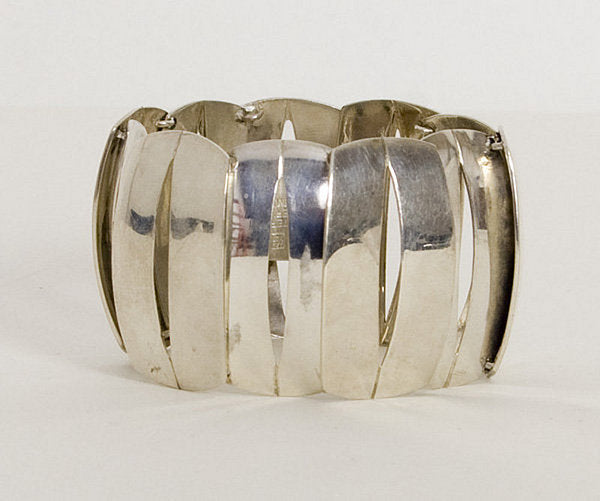 astrid-gusterman-sterling-silver-bracelet-940747-1