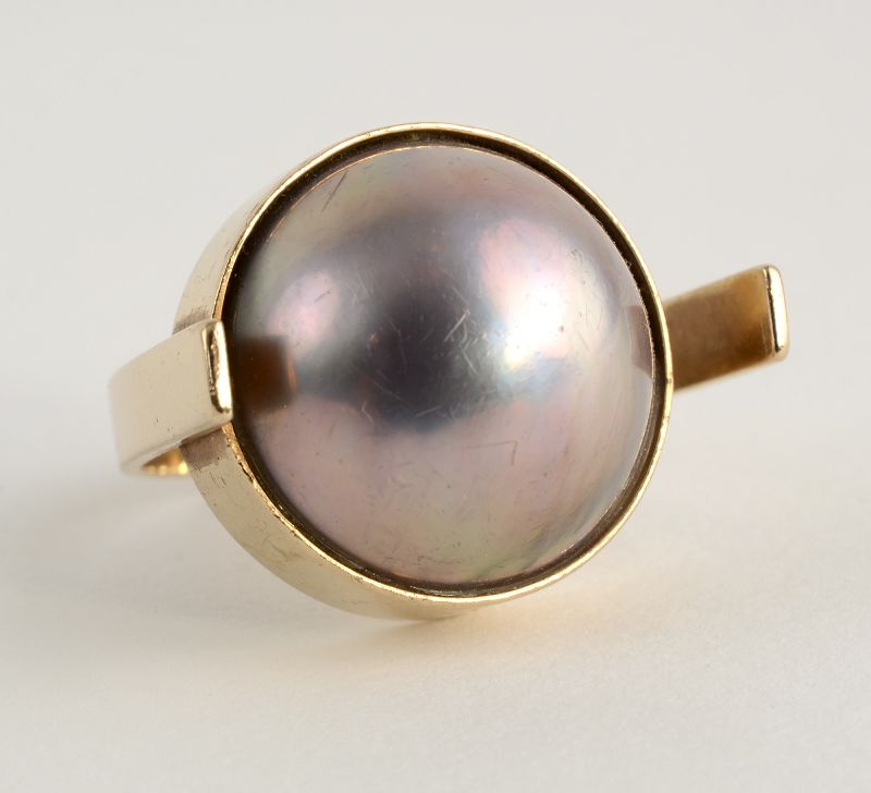 betty-cooke-mabe-pearl-gold-ring-1387677-2