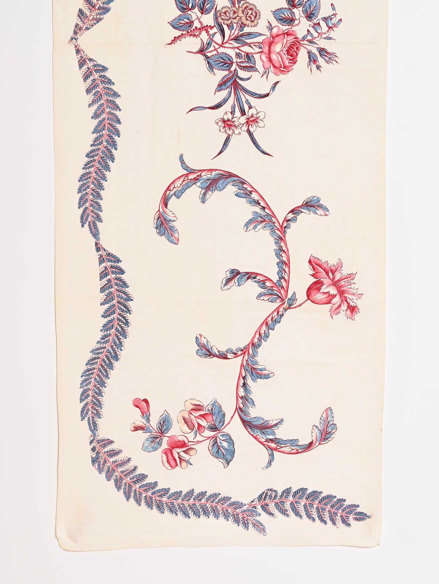 broderie-perse-dresser-scarf-1454134-detail-3