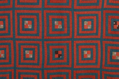 concentric-squares-quilt-with-four-patch-1429169-center-closeup-detail-2