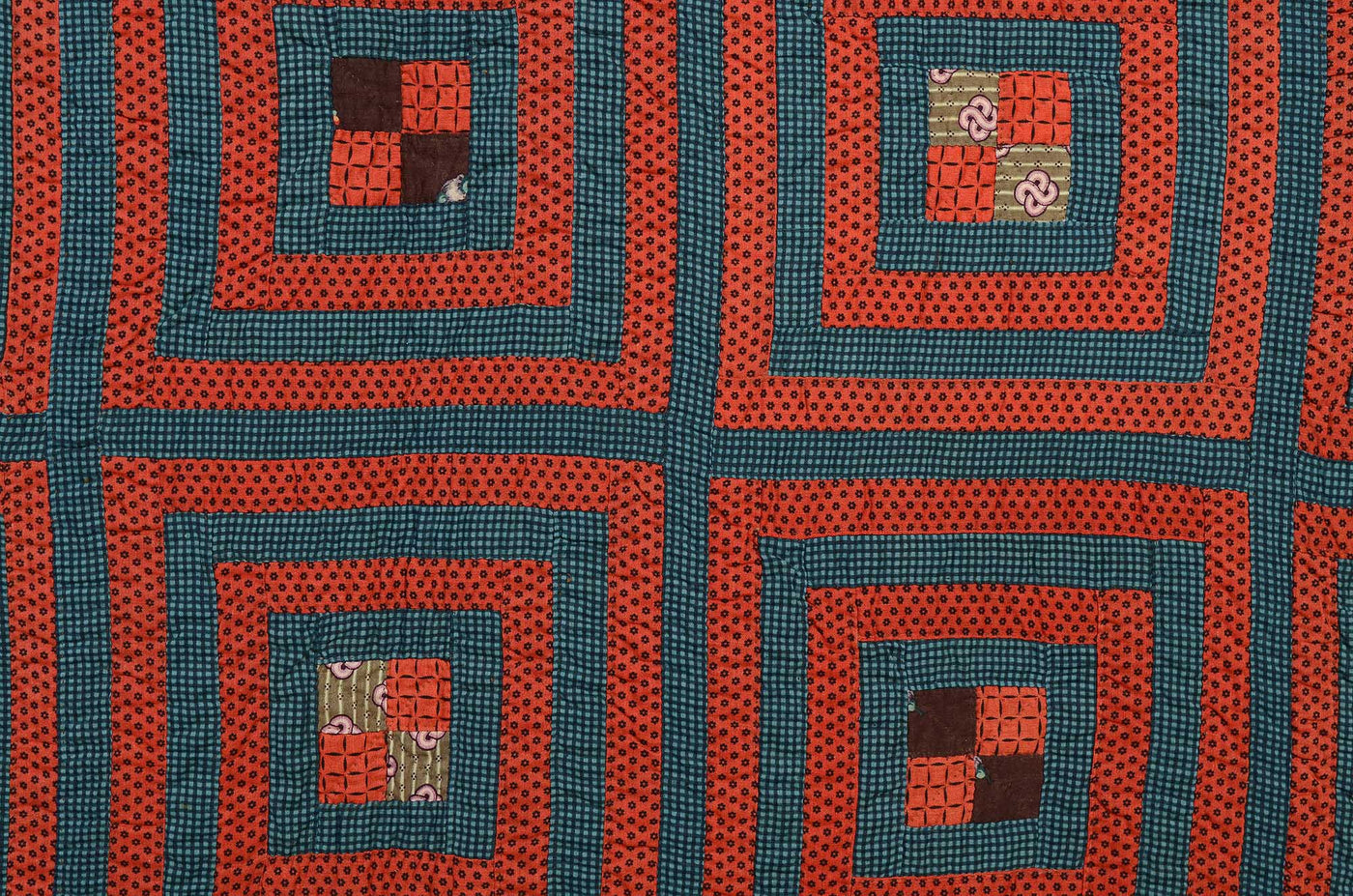 concentric-squares-quilt-with-four-patch-1429169-detail-5