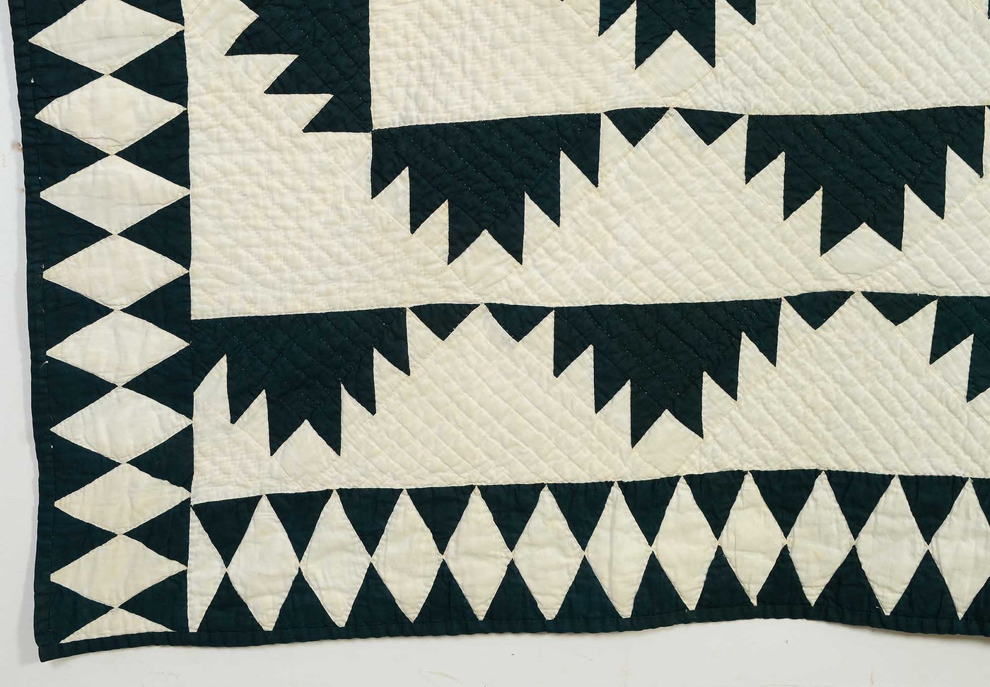 delectable-mountains-quilt-1399569-detail-4