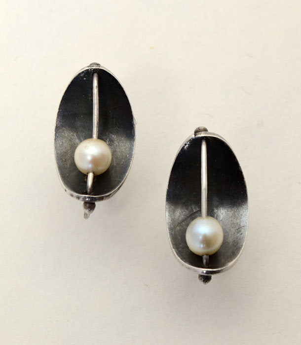 ed-wiener-sterling-and-pearl-earrings-circa-1950-1131424-1