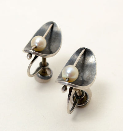 ed-wiener-sterling-and-pearl-earrings-circa-1950-1131424-2