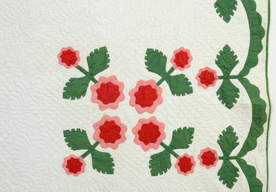 floral-applique-quilt-1410065-right-border-close-up-3