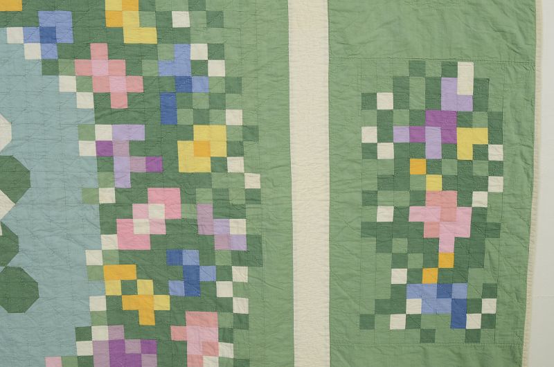 Floral-Bouquet-Quilt-Circa-1930-Illinois-1391338-4