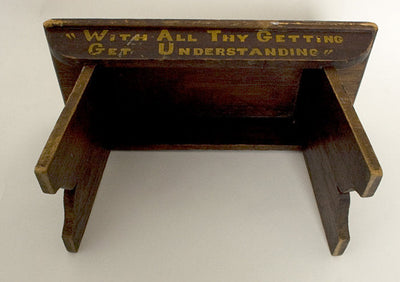 Footstool-with-Proverb-1046100-2