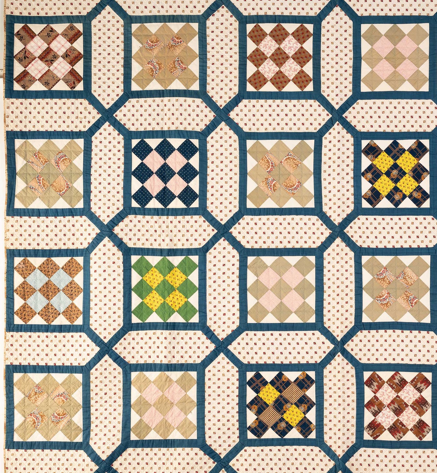 garden-maze-and-nine-patch-quilt-1454627-left-border-detail-3