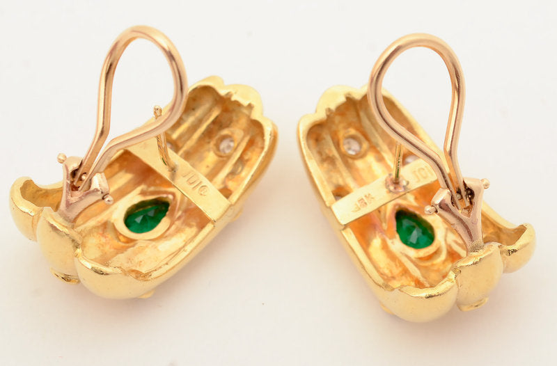 gold-earrings-with-emerald-and-diamonds-1265192-2