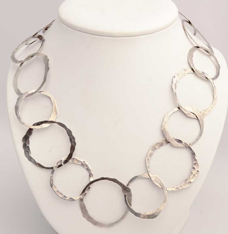 hammered-silver-circles-necklace-1253000-1