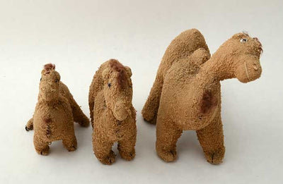 Homemade-Camel-Toys-Circa-1920-1162323-2