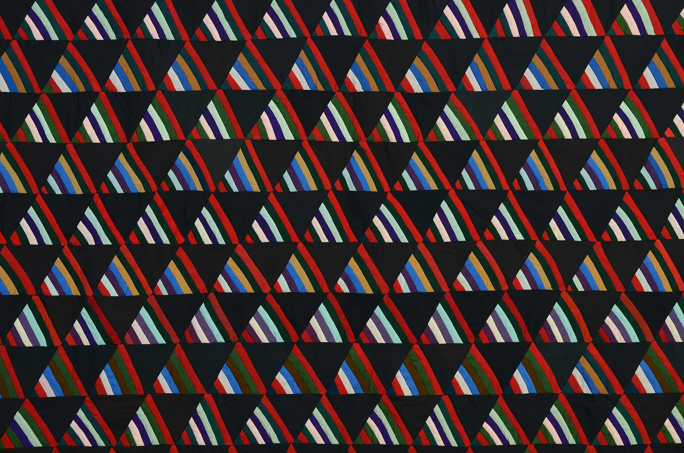 illinois-amish-roman-stripe-quilt-1431191-detail-2