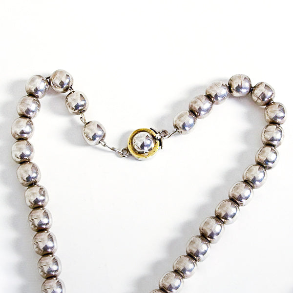 mexican-silver-beads-by-victoria-circa-1950-976111-2
