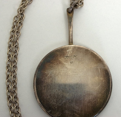 modernist-silver-and-enamel-pendant-1061589-3