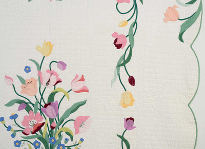 pair-of-floral-applique-quilts-1394609-detail-4_941adde4-1dc9-4d14-a372-c58834b5e828