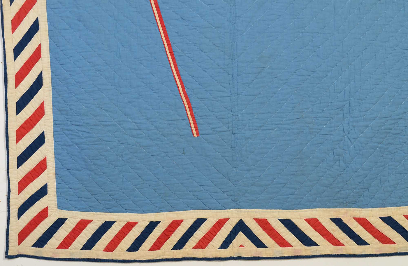 patriotic-old-glory-flag-quilt-1428873-detail-3_ee9aeeef-c72a-447d-9971-4d381e583320