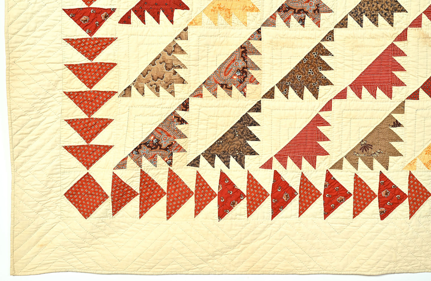 Sawtooth Quilt with Wild Goose Chase Border