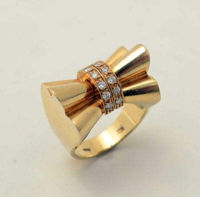 retro-gold-and-diamonds-bow-ring-circa-1940-1201138-1