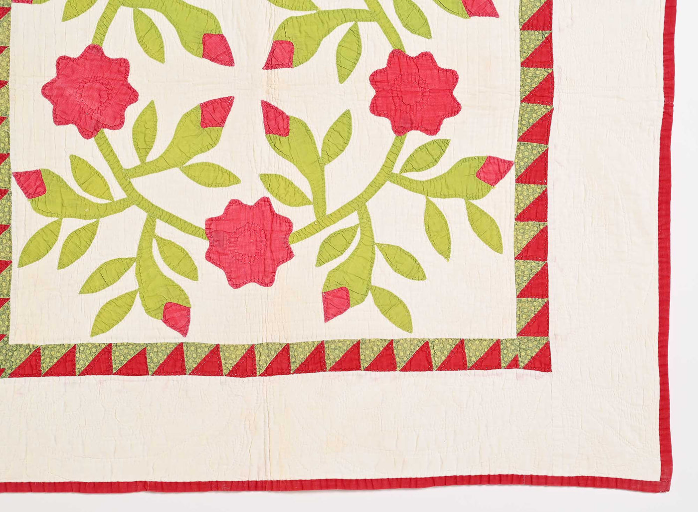 rose-wreath-quilt-1453480-detail-3