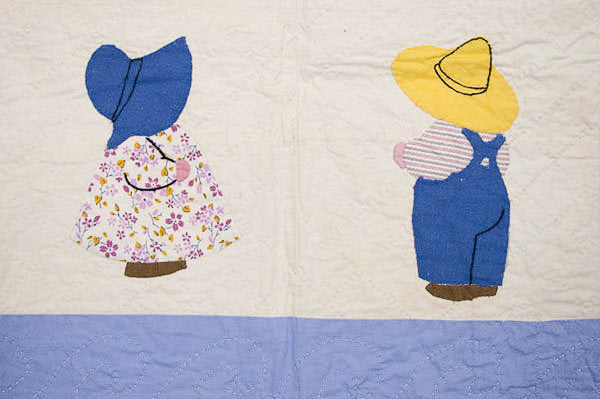 Sunbonnet Sue and Overall Sam Crib Quilt | Circa 1930 | PA sunbonnet-sue-and-overall-sam-crib-quilt-circa-1930-pa
