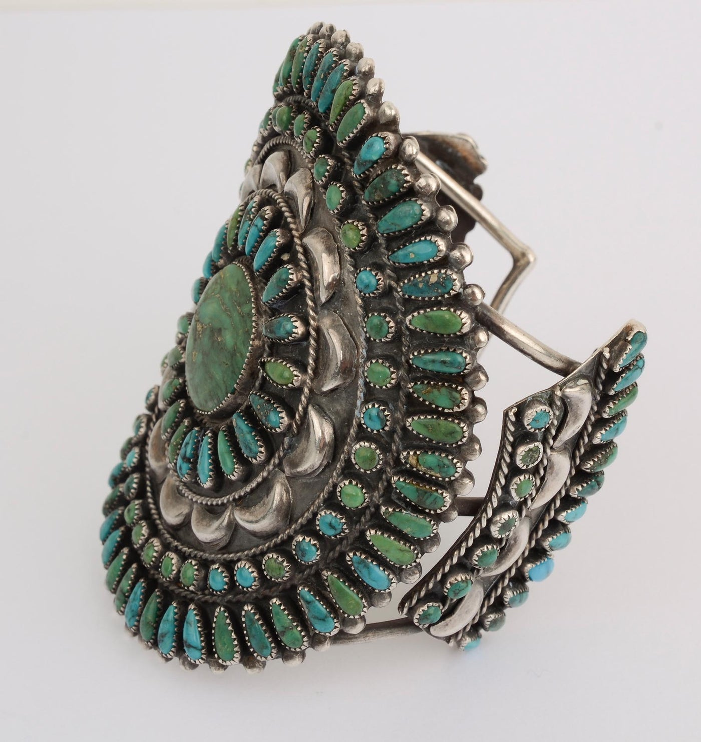 zuni-pot-point-turquoise-cuff-bracelet-1382679-2-right-side